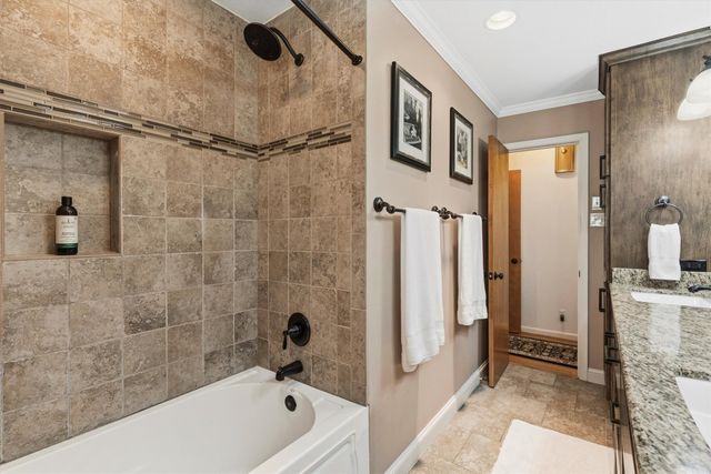 6256 Saratoga Circle, Dallas, TX 75214