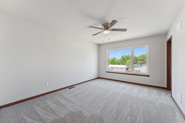 212 S Dewey Avenue, Reedsburg, WI 53959