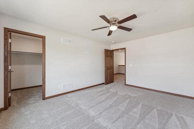 212 S Dewey Avenue, Reedsburg, WI 53959