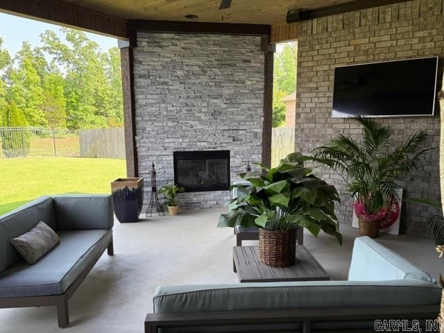 35 Drew Drive, Little Rock, AR 72223