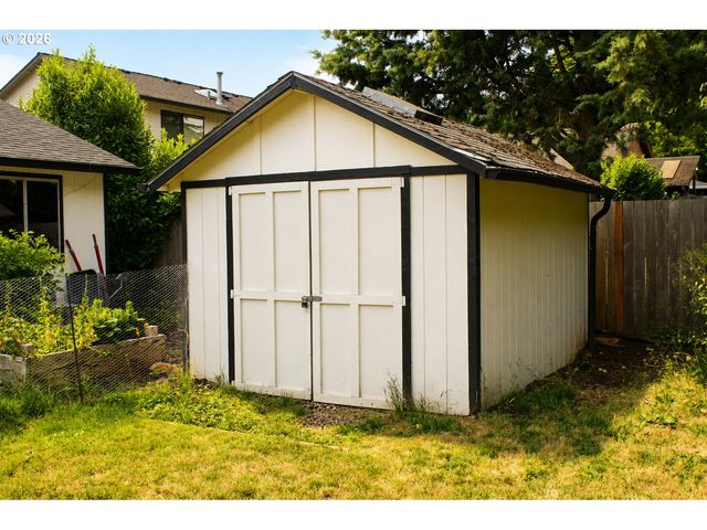 19452 STILLMEADOW Dr, Oregon City, OR 97045