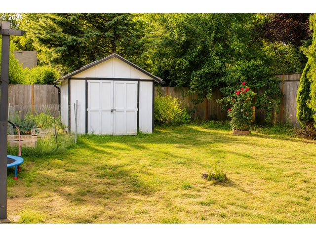 19452 STILLMEADOW Dr, Oregon City, OR 97045