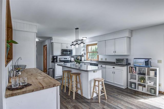 311 Glenwood Court, Chippewa Falls, WI 54729
