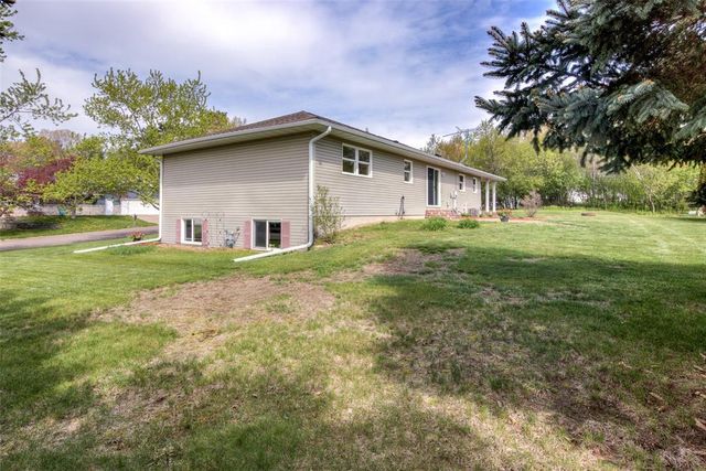 311 Glenwood Court, Chippewa Falls, WI 54729