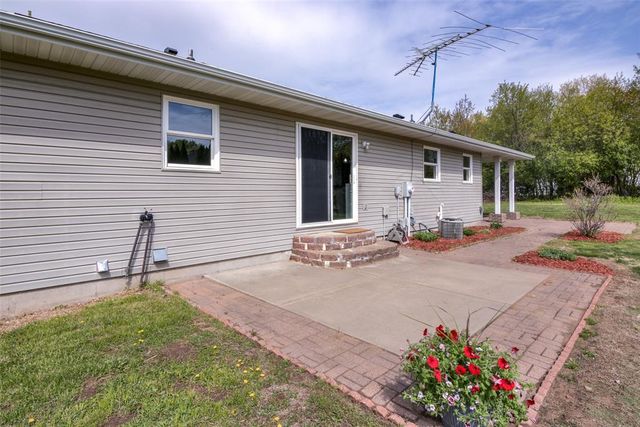 311 Glenwood Court, Chippewa Falls, WI 54729