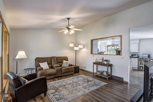311 Glenwood Court, Chippewa Falls, WI 54729