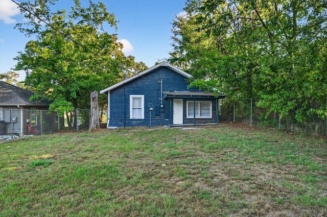 514 E Day Street, Denison, TX 75021