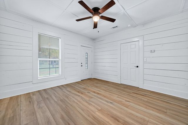 514 E Day Street, Denison, TX 75021