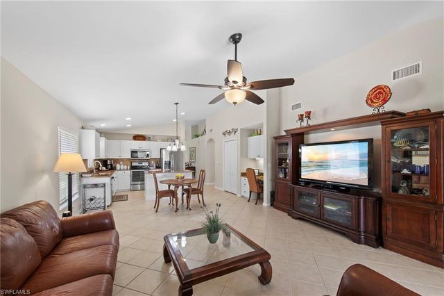 21520 Berwhich RUN, Estero, FL 33928