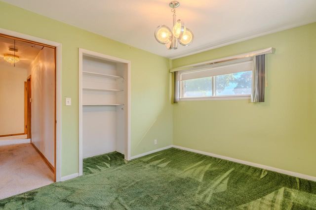 2506 W Whitaker AVENUE, Milwaukee, WI 53221