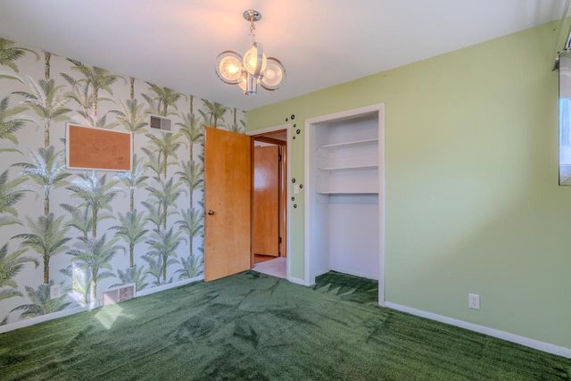 2506 W Whitaker AVENUE, Milwaukee, WI 53221
