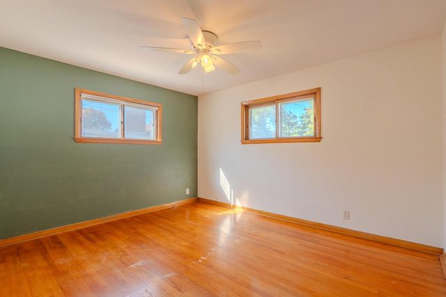 2506 W Whitaker AVENUE, Milwaukee, WI 53221