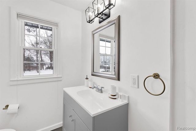 6060 Franklin Road, Bloomfield Hills, MI 48301