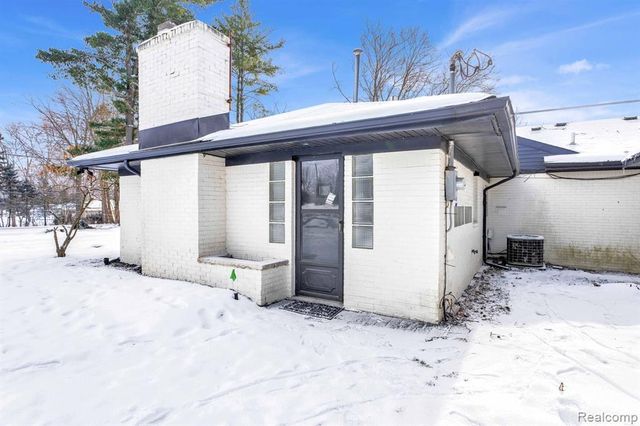 6060 Franklin Road, Bloomfield Hills, MI 48301
