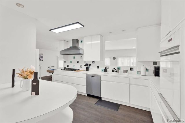 6060 Franklin Road, Bloomfield Hills, MI 48301