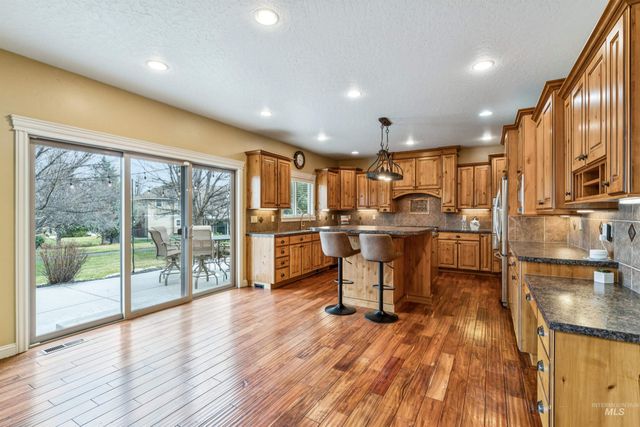 12312 S Brunswick Way, Nampa, ID 83686