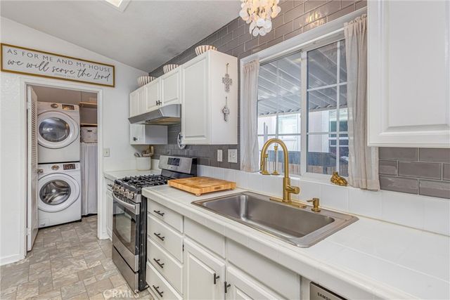 8681 Katella Avenue 897, Stanton, CA 90680