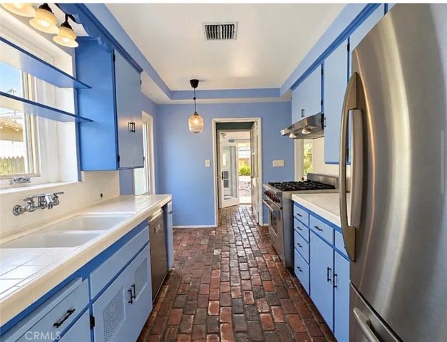6548 Colbath, Van Nuys, CA 91401