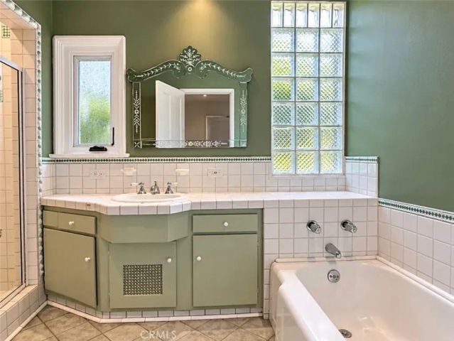 6548 Colbath, Van Nuys, CA 91401