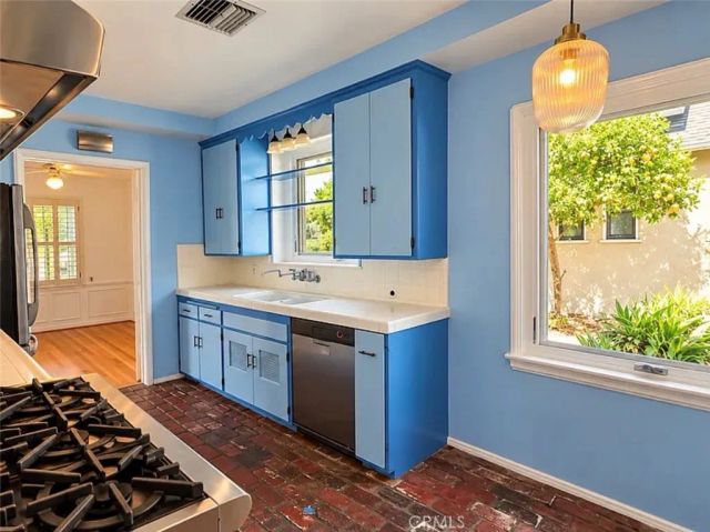 6548 Colbath, Van Nuys, CA 91401