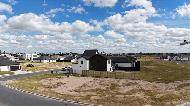 2700 E Versace Drive, Edinburg, TX 78542