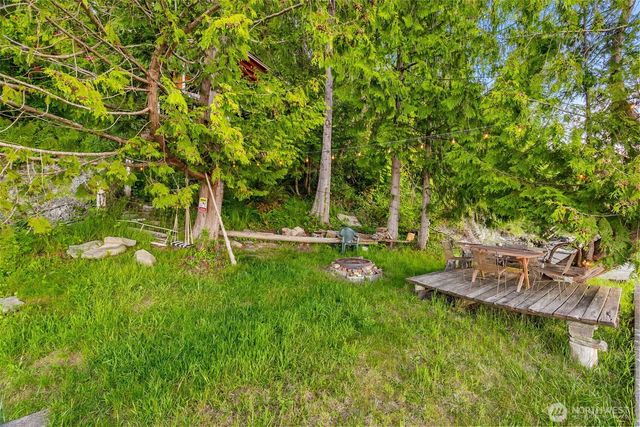 9524 Maple Beach Lane NW, Olympia, WA 98502