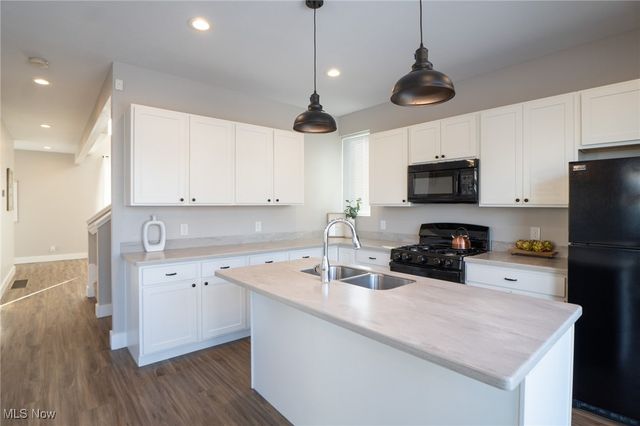 4414 Bucyrus Avenue, Cleveland, OH 44109