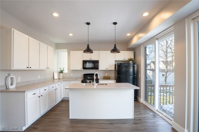 4414 Bucyrus Avenue, Cleveland, OH 44109