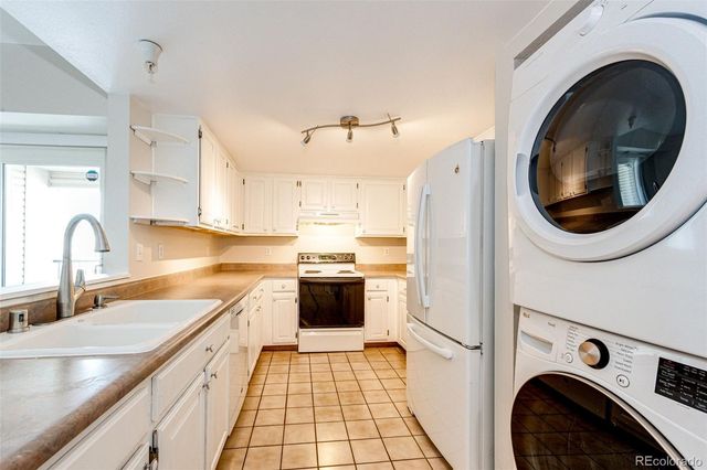 12233 W Cross Drive 307, Littleton, CO 80127