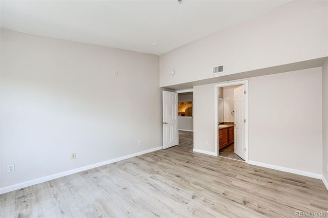 12233 W Cross Drive 307, Littleton, CO 80127