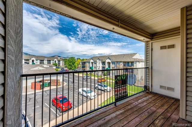 12233 W Cross Drive 307, Littleton, CO 80127