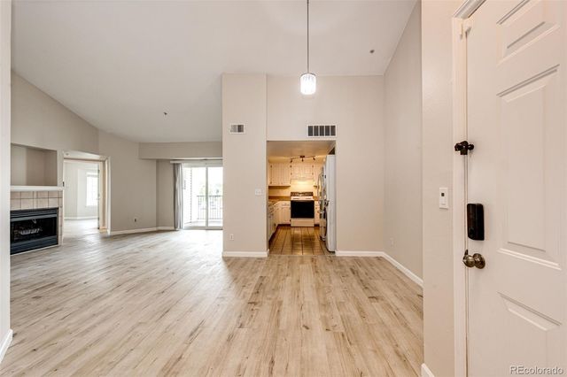 12233 W Cross Drive 307, Littleton, CO 80127