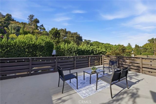 8518 Walnut, Los Angeles, CA 90046