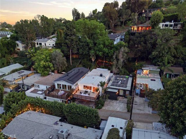 8518 Walnut, Los Angeles, CA 90046