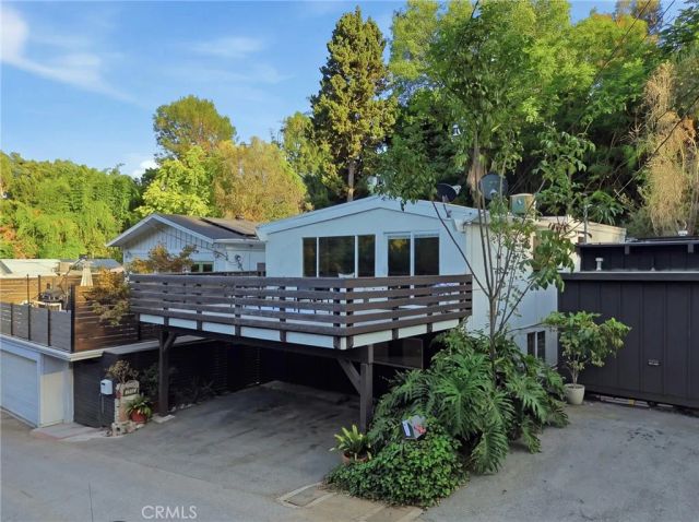 8518 Walnut, Los Angeles, CA 90046