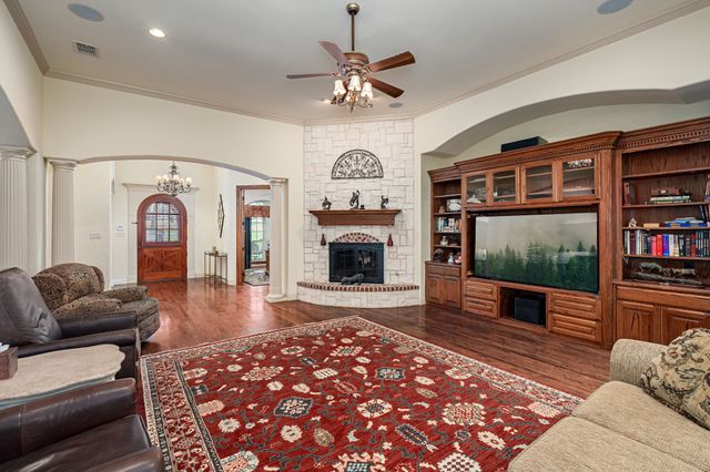 4491 Lake Breeze Drive, Mckinney, TX 75071
