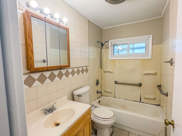869 Whitney Avenue, Lexington, KY 40508