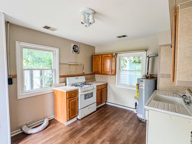 869 Whitney Avenue, Lexington, KY 40508
