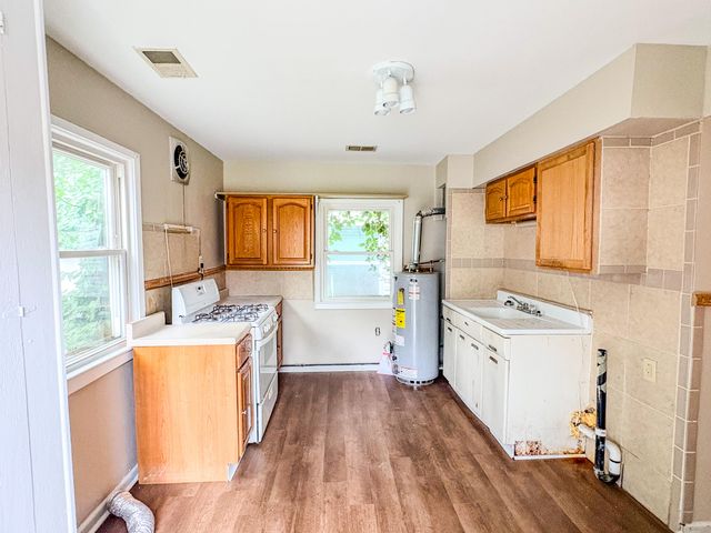 869 Whitney Avenue, Lexington, KY 40508