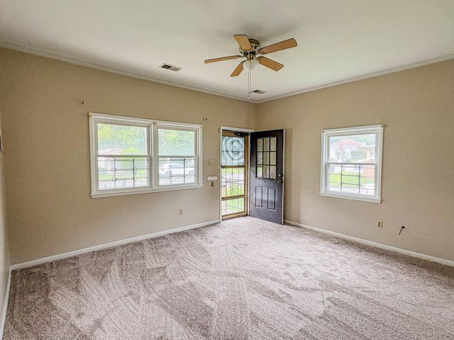 869 Whitney Avenue, Lexington, KY 40508