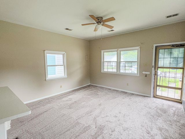 869 Whitney Avenue, Lexington, KY 40508