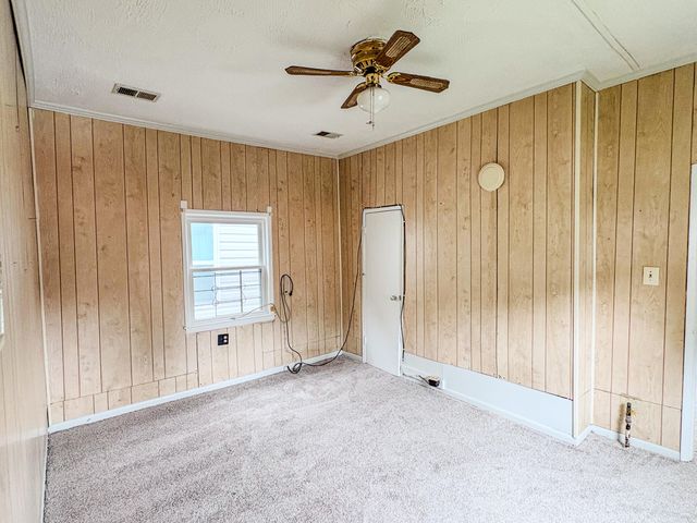 869 Whitney Avenue, Lexington, KY 40508