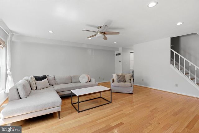 400 JEAN DR, King Of Prussia, PA 19406