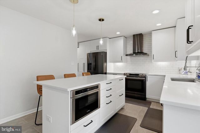 400 JEAN DR, King Of Prussia, PA 19406