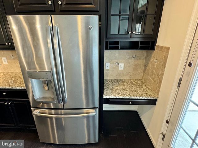 7536 BRUNSON CIR, Gainesville, VA 20155