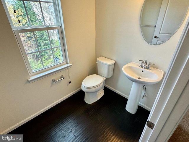 7536 BRUNSON CIR, Gainesville, VA 20155