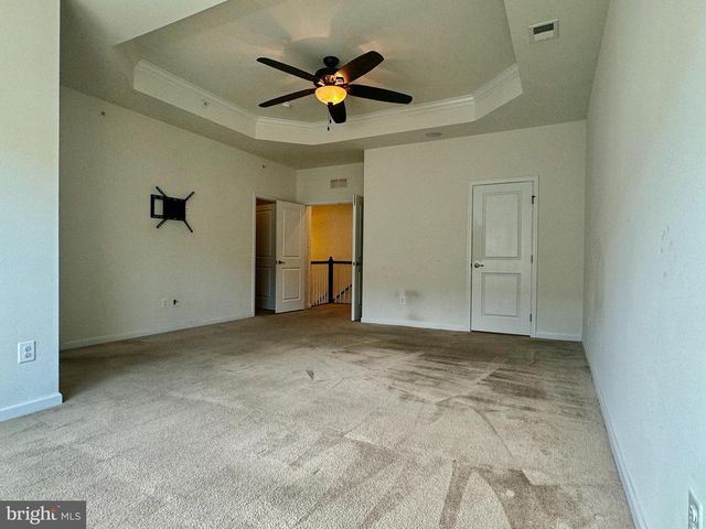 7536 BRUNSON CIR, Gainesville, VA 20155