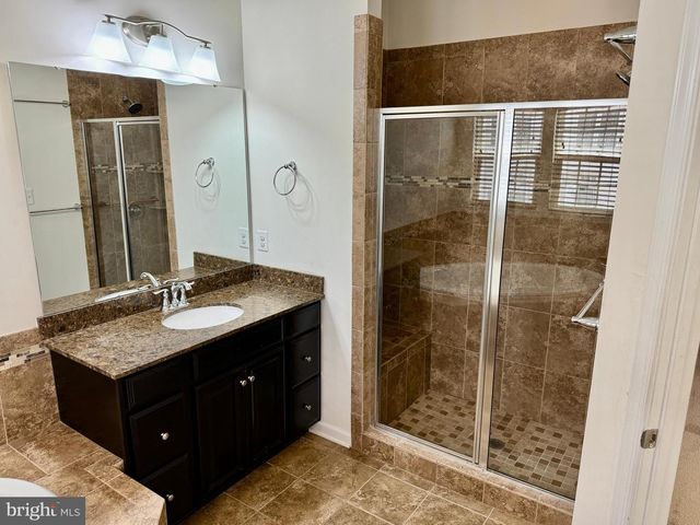 7536 BRUNSON CIR, Gainesville, VA 20155
