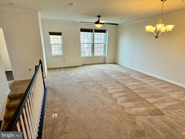 7536 BRUNSON CIR, Gainesville, VA 20155