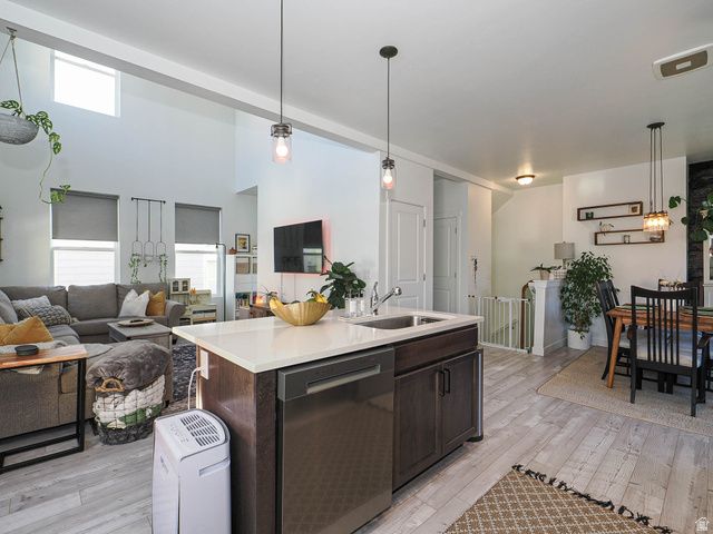 5297 W BOWSTRING WAY, South Jordan, UT 84009